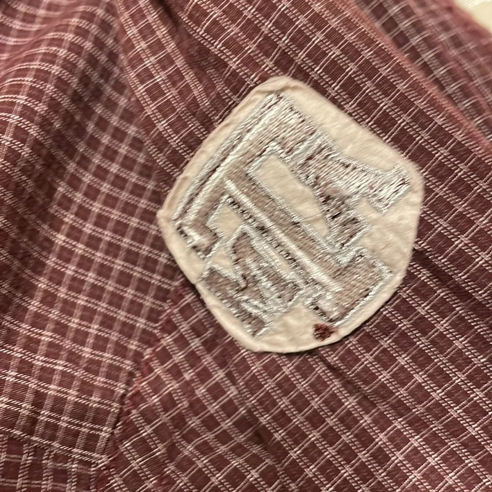Cutter and Buck long sleeve button down Texas A&M shirt button cuff/sleeve (Mlb)